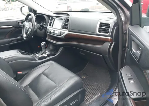 2015 Toyota Highlander Limited V6 z USA, uszkodzony, nr VIN 5TDYKRFH6FS046677